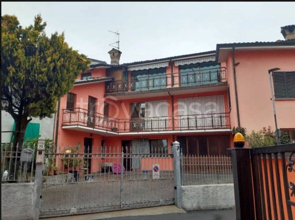 appartamento in vendita a Peia