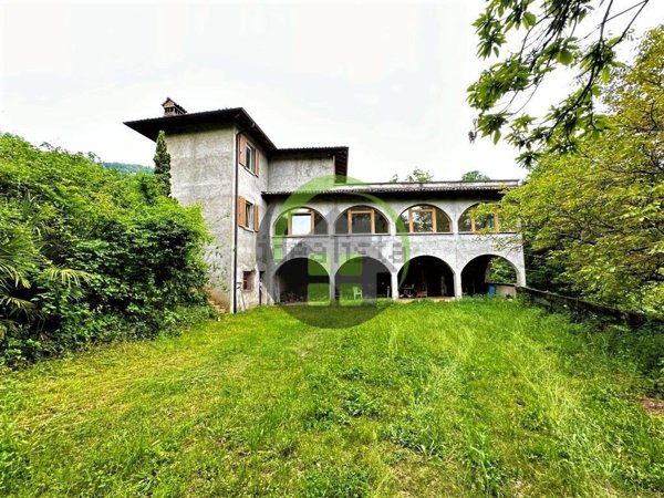 casale in vendita a Peia