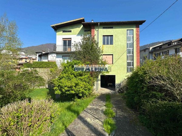 casa indipendente in vendita a Peia