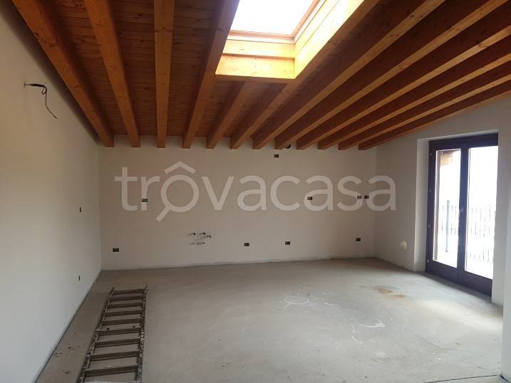 appartamento in vendita a Peia