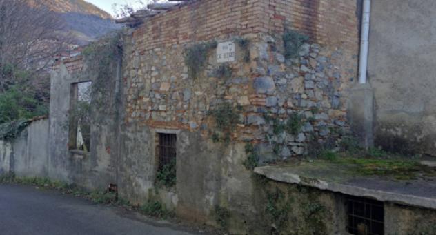 terreno edificabile in vendita a Peia
