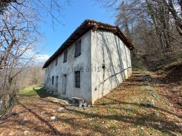 casale in vendita a Peia