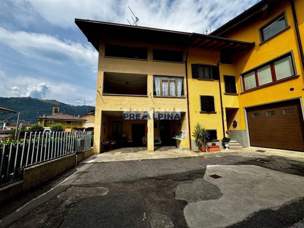 casa indipendente in vendita a Peia
