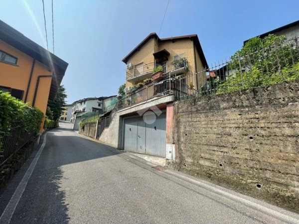 casa indipendente in vendita a Pianico