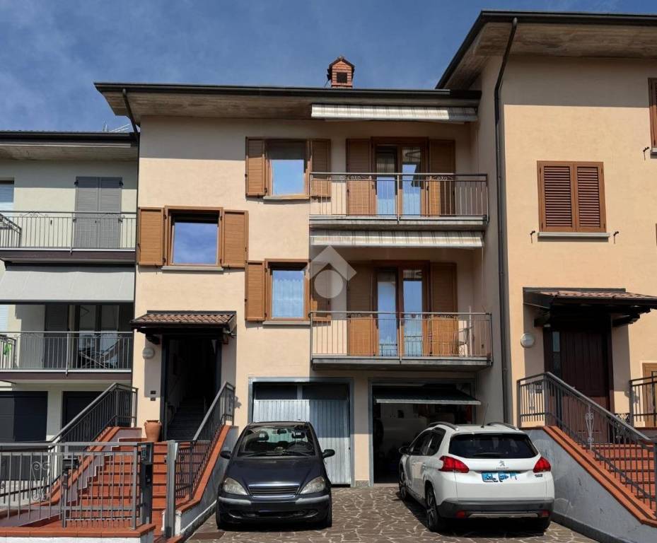 casa indipendente in vendita a Pianico