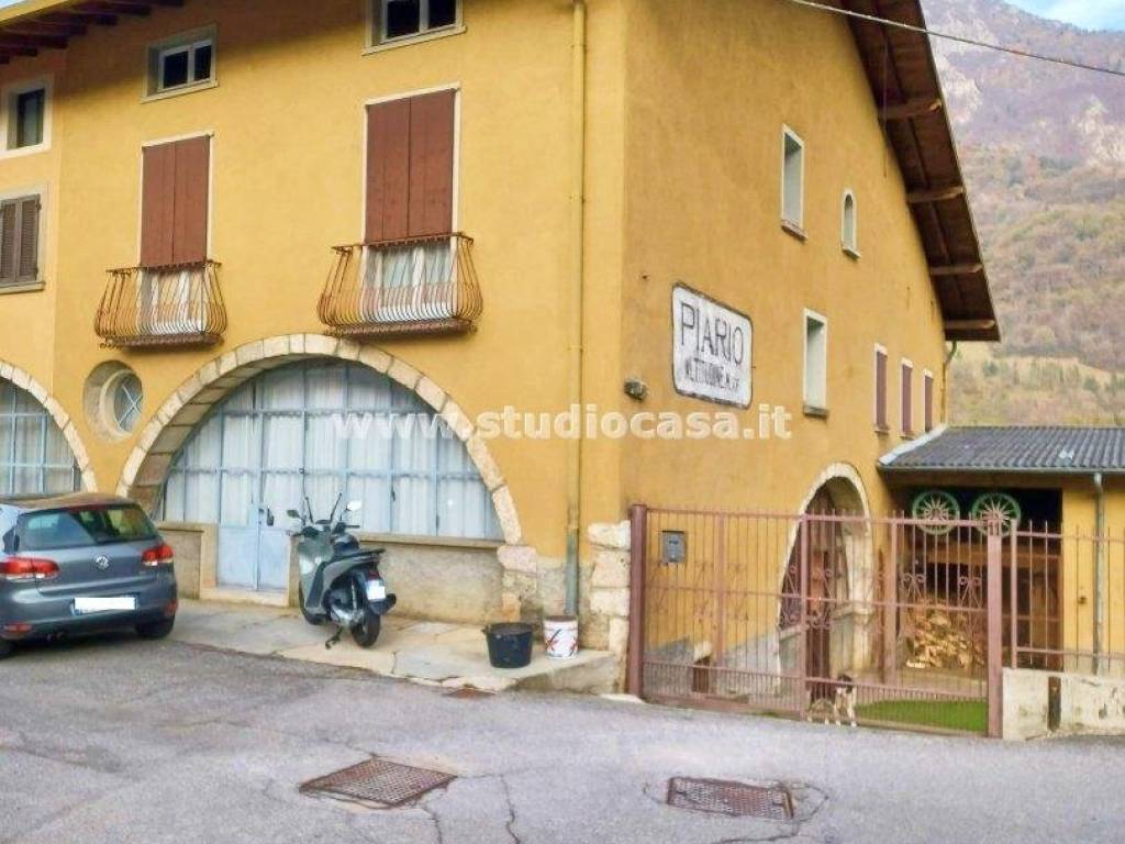 casa indipendente in vendita a Piario
