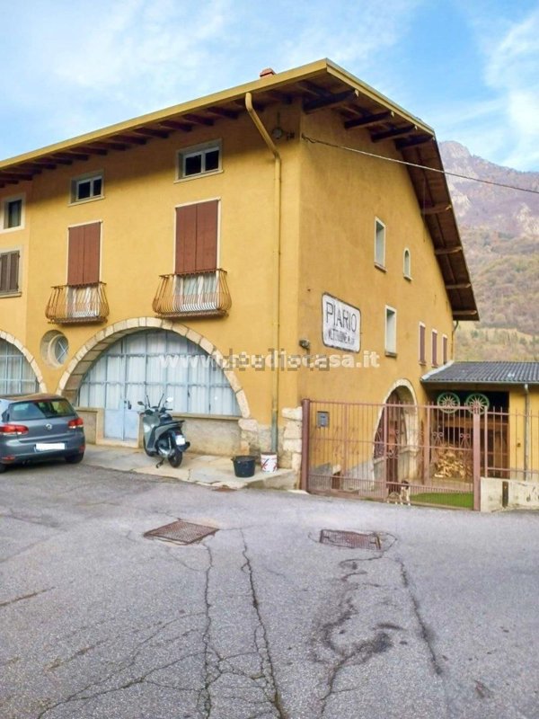 casa indipendente in vendita a Piario