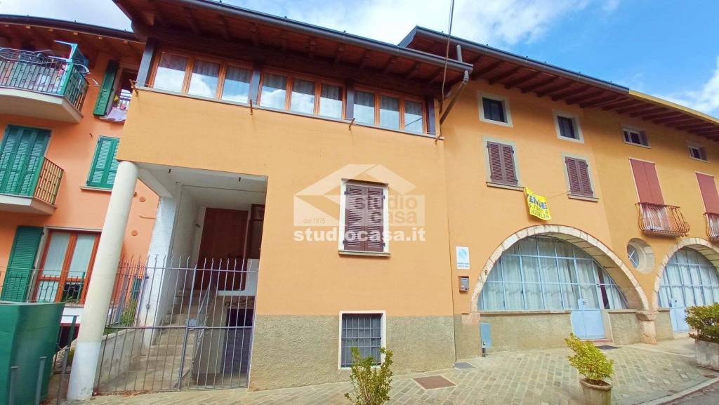 casa indipendente in vendita a Piario