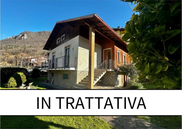 casa indipendente in vendita a Piario