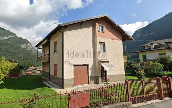 casa indipendente in vendita a Piario