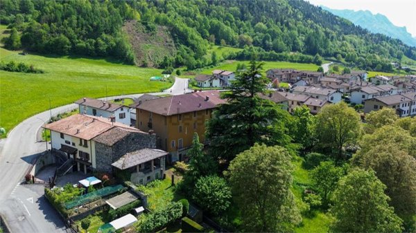 intera palazzina in vendita a Piario