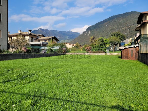 casa indipendente in vendita a Piario