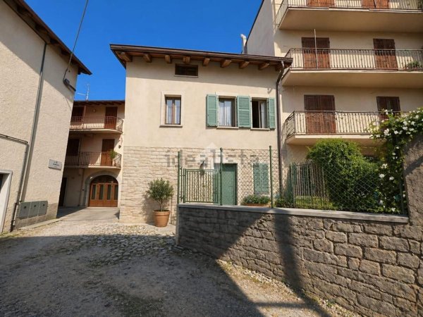 appartamento in vendita a Piario