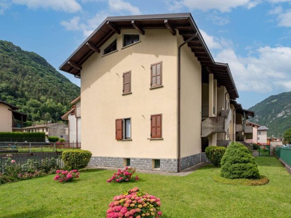 appartamento in vendita a Piario in zona Groppino