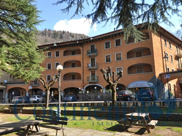 appartamento in vendita a Piazza Brembana