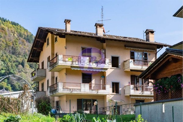 appartamento in vendita a Piazza Brembana