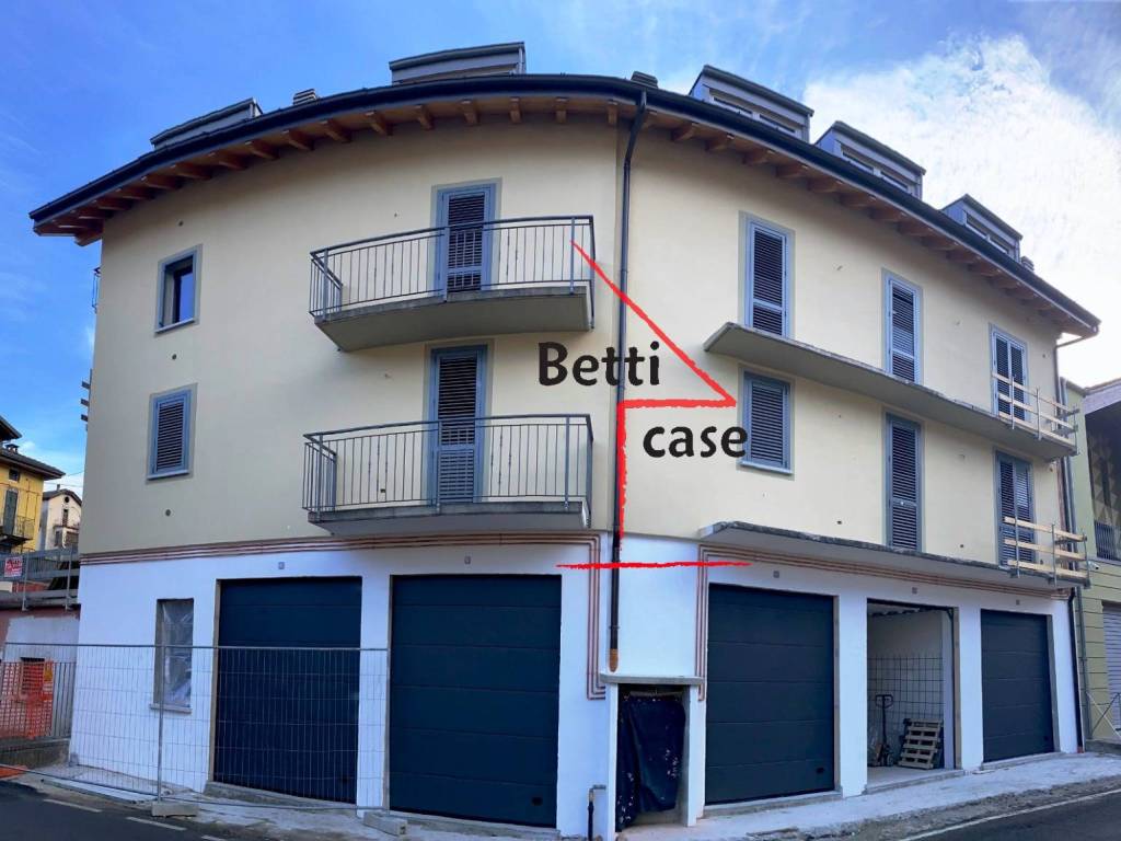 appartamento in vendita a Piazza Brembana