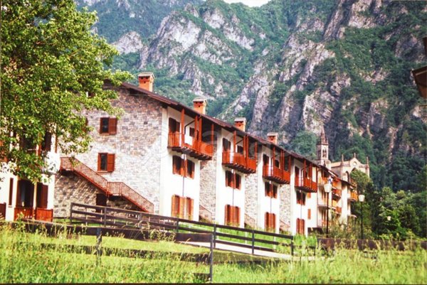 appartamento in vendita a Piazza Brembana