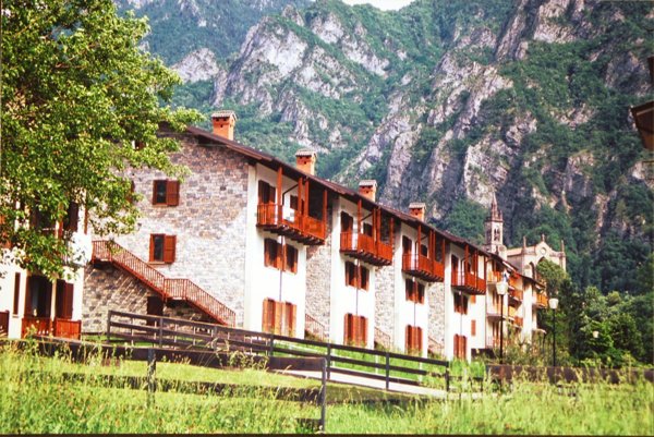 appartamento in vendita a Piazza Brembana