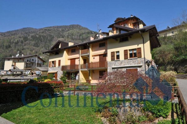 appartamento in vendita a Piazza Brembana