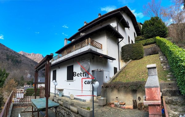 appartamento in vendita a Piazza Brembana