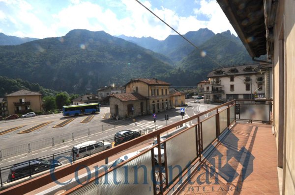 casa indipendente in vendita a Piazza Brembana