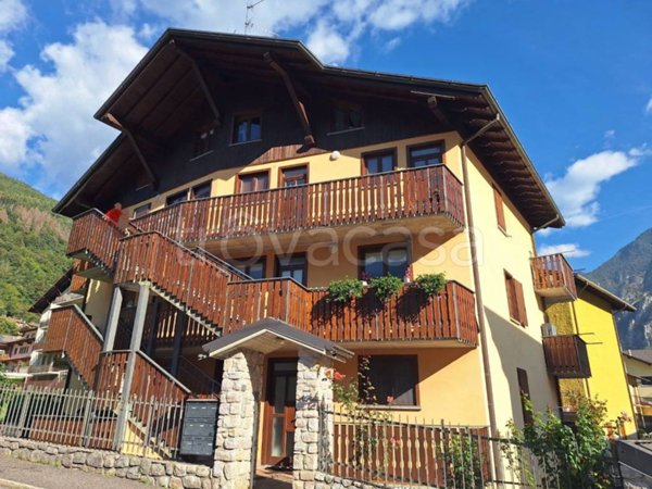appartamento in vendita a Piazza Brembana