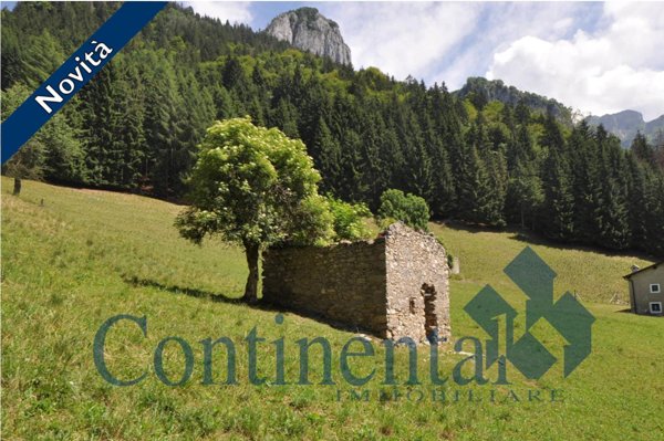 casale in vendita a Piazzatorre