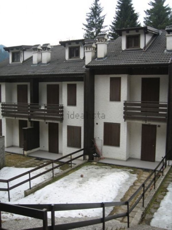 casa indipendente in vendita a Piazzatorre