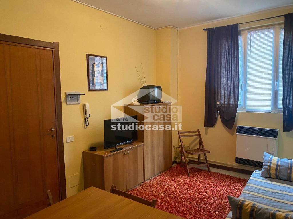 appartamento in vendita a Piazzatorre in zona Piazzole