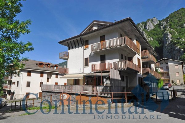 appartamento in vendita a Piazzatorre in zona Piazzole
