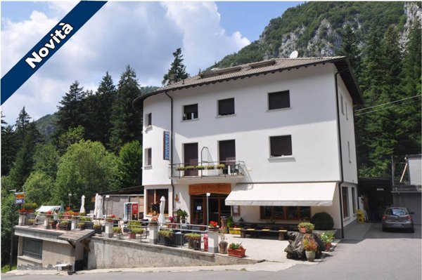 appartamento in vendita a Piazzatorre in zona Piazzo