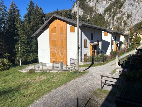 appartamento in vendita a Piazzatorre in zona Piazzo