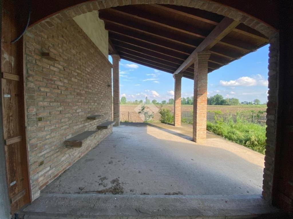 casa indipendente in vendita a Pognano