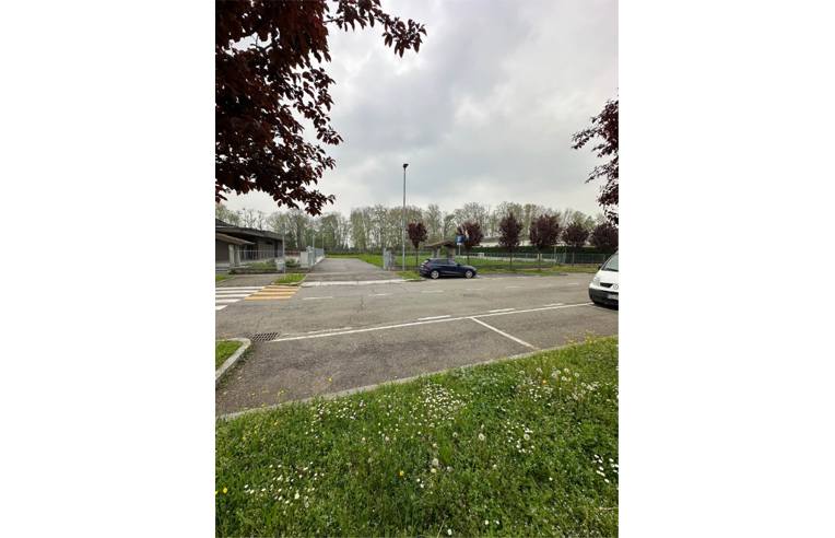 terreno edificabile in vendita a Pognano