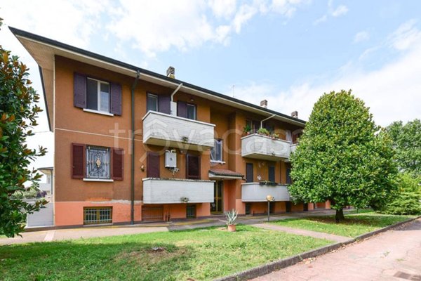 locale commerciale in vendita a Pognano