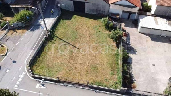 terreno edificabile in vendita a Pognano
