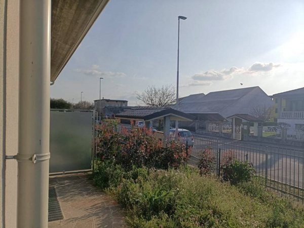 casa indipendente in vendita a Pognano