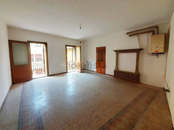 casa indipendente in vendita a Ponte Nossa