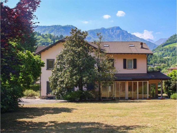 casa indipendente in vendita a Ponte Nossa