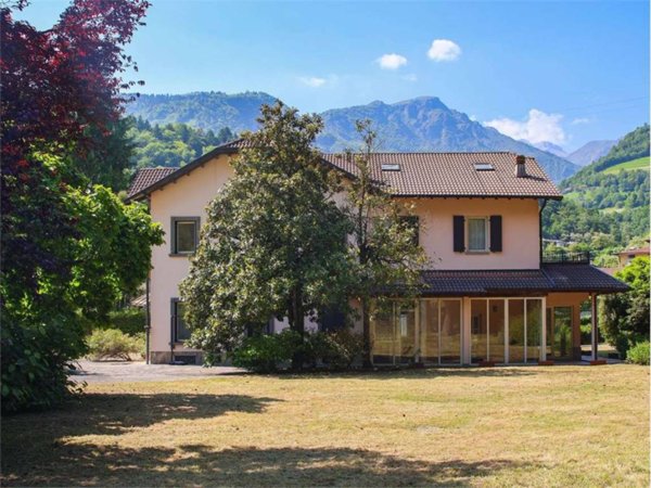 casa indipendente in vendita a Ponte Nossa