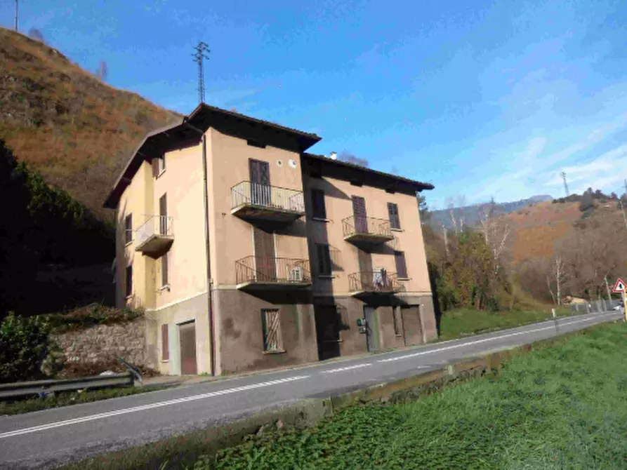 appartamento in vendita a Ponte Nossa