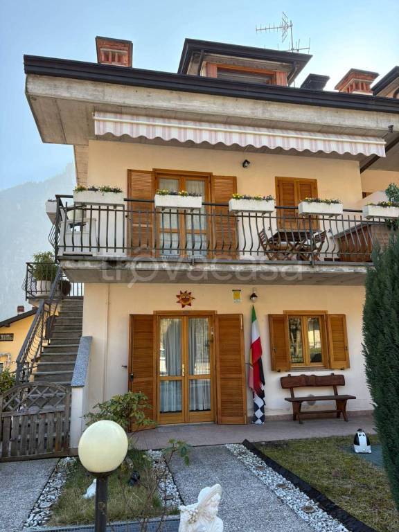 appartamento in vendita a Ponte Nossa