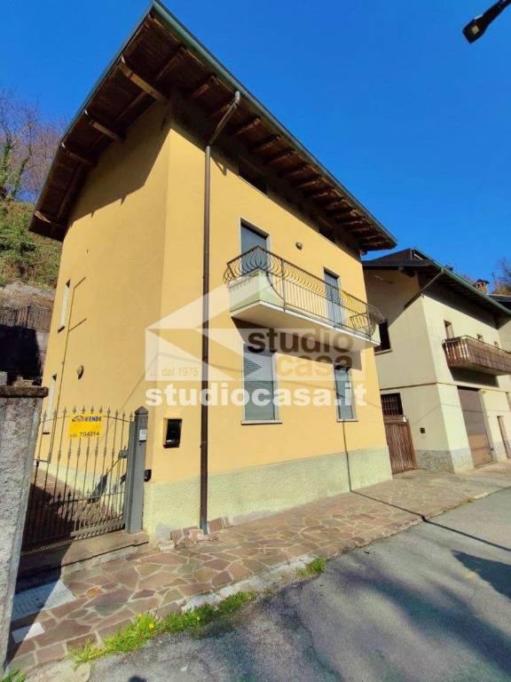 casa indipendente in vendita a Ponte Nossa