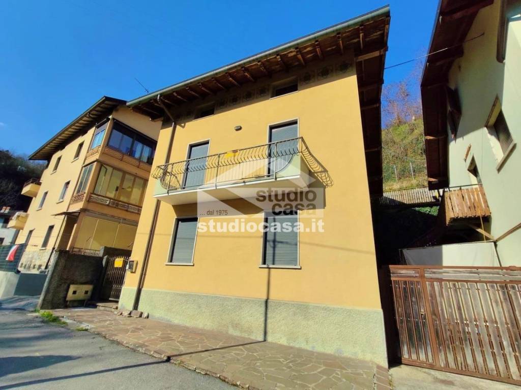 appartamento in vendita a Ponte Nossa