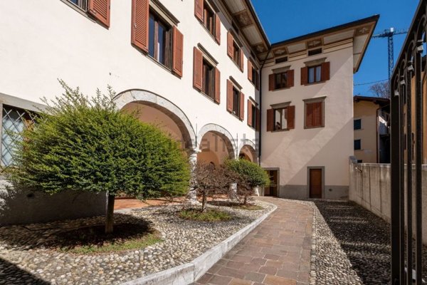 appartamento in vendita a Ponte Nossa