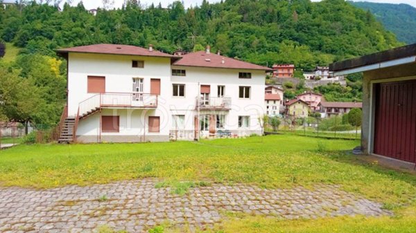 casa indipendente in vendita a Ponte Nossa