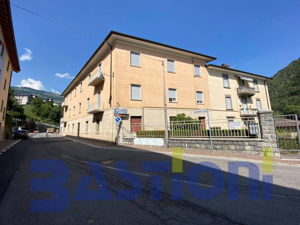 ufficio in vendita a Ponte Nossa