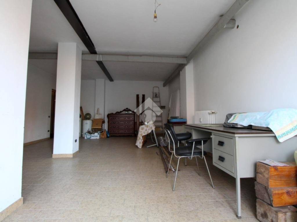 negozio in vendita a Ponteranica