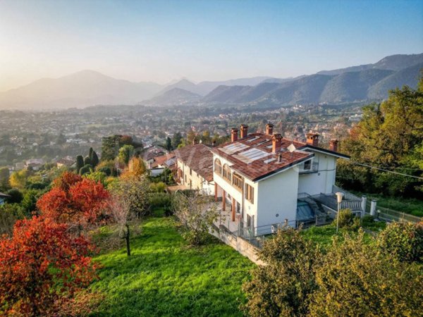 casa indipendente in vendita a Ponteranica